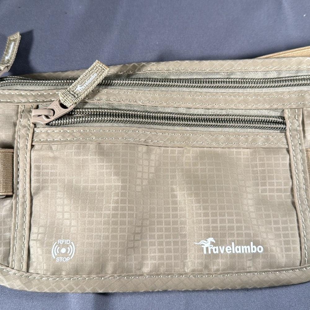 Travelambo RFID STOP adjustable belt bag NWOT - Picture 2 of 4
